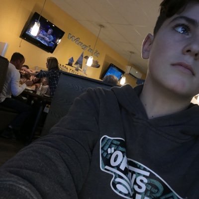 Profile Picture of James Deering (@Jamezzd03) on Twitter