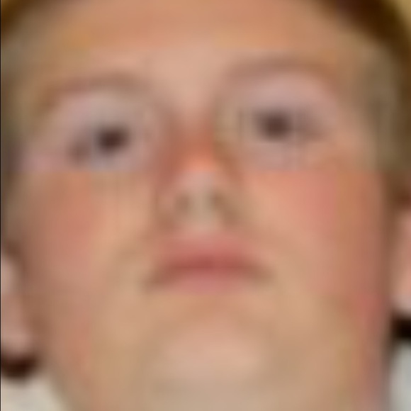 Profile Picture of Sam Haas (@sam66778) on Poshmark