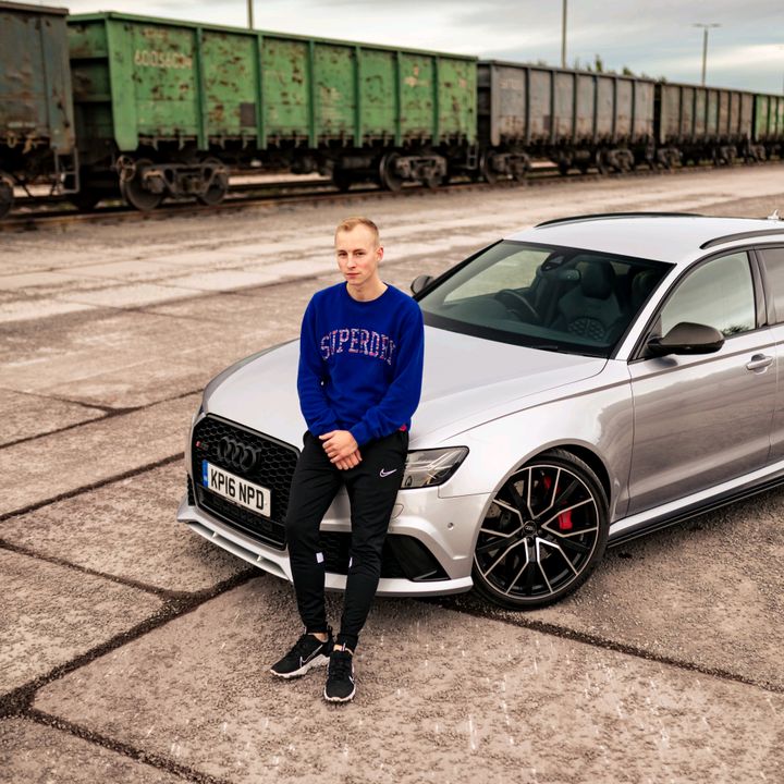 Profile Picture of Patryk Monastyrski (@patryk_rs6_720hp) on Tiktok