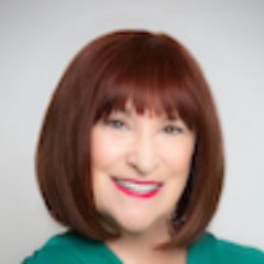 Profile Picture of MelanieBlattAZHomes (@MelanieBlattAZ) on Twitter