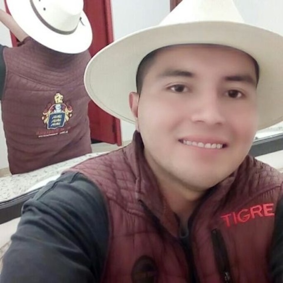 Benjamin Barranco - Poshmark Profile Picture of Benjamin Barranco (@nikolas_el_40) on Poshmark