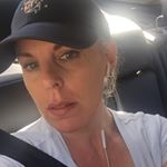 Profile Picture of Julie Daniels Buker (@juliedanielsbuker) on Instagram