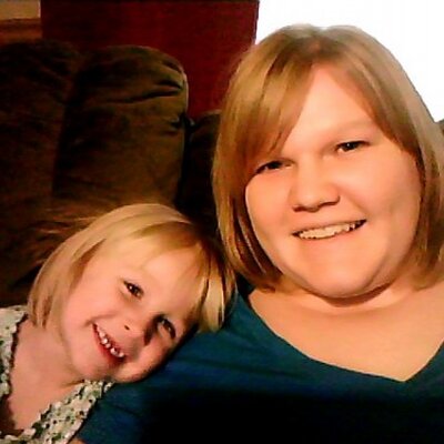 Profile Picture of Amber Warnick (@amber1810) on Twitter