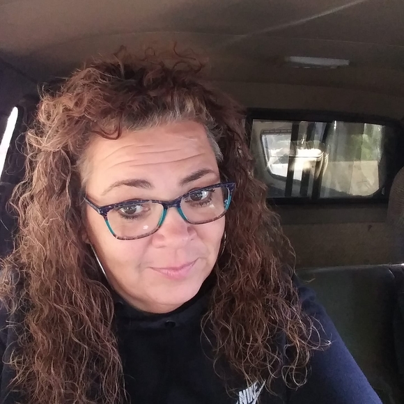 Profile Picture of Deedee Dipierro (@dpwirld) on Poshmark