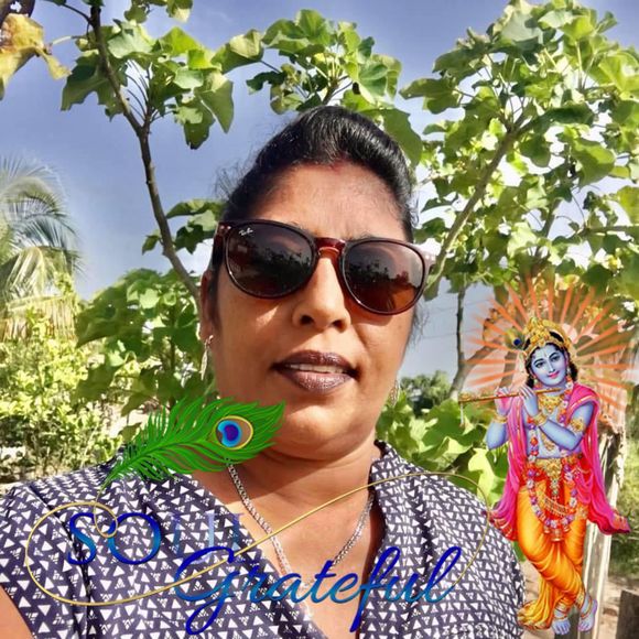 Sadna Etwaroo - Poshmark Profile Picture of Sadna Etwaroo (@sadna_etwaroo1) on Poshmark