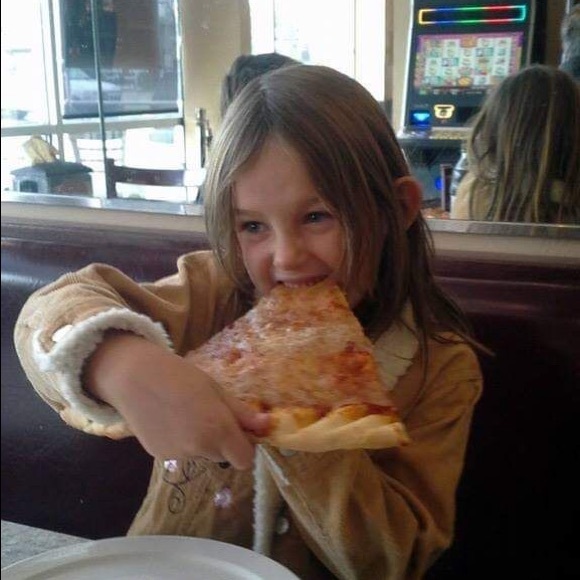 Profile Picture of Madison Golovin (@mgolovin83) on Poshmark