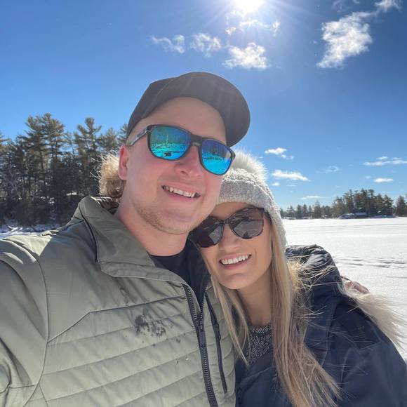 Profile Picture of Joe Steenburgh (@steenburgh25) on Poshmark