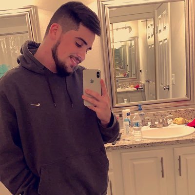 Profile Picture of CP 🤘🏻 (@ChasePreston11) on Twitter