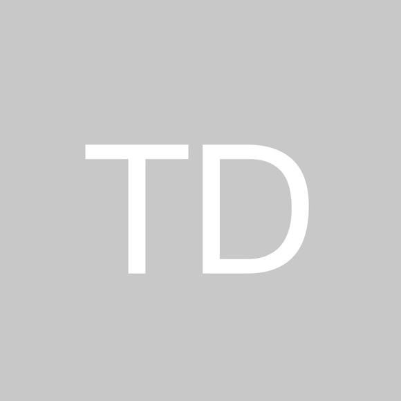 Profile Picture of Thaddeus Dlugolecki (@tdlugolecki) on Poshmark