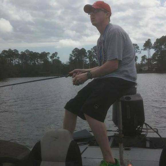 Profile Picture of Kevin Akins (@mace12008) on Poshmark