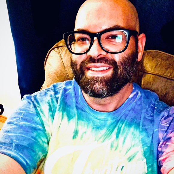 Profile Picture of Joe Davidson (@joe_davidson) on Poshmark