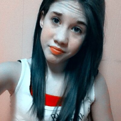 Profile Picture of Kiersten Peterson (@Kierstenloreen) on Twitter