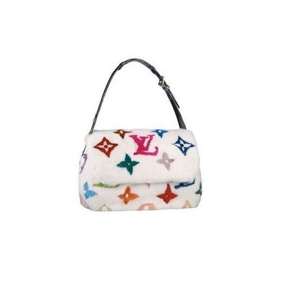 Profile Picture of Andrew Gramley (@kohhtenks) on Poshmark