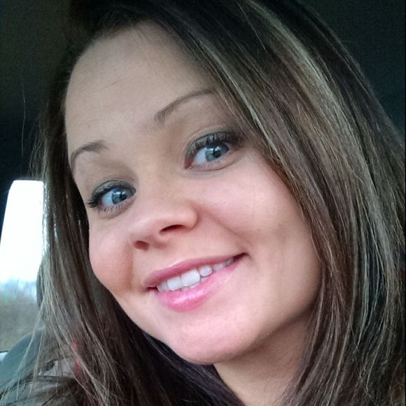 Profile Picture of Melissa Lycklama (@lycklama) on Poshmark