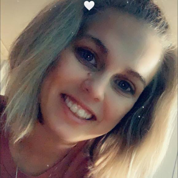 Profile Picture of Alexandria Hocutt (@hocuttalex) on Poshmark