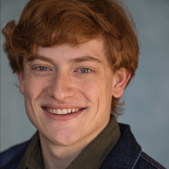 Profile Picture of Jonathan Horne (@jonathan_horne) on Poshmark