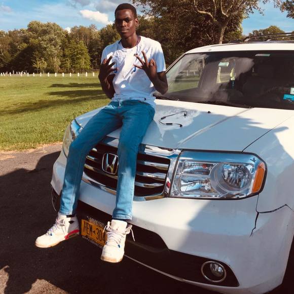 Profile Picture of Cooley Young (@cooleyadil) on Poshmark