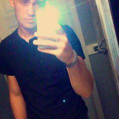 Profile Picture of Thaddeus Andrews (@elchappo96) on Twitter