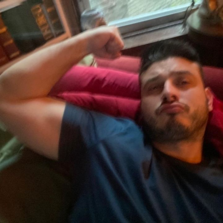 Jonathan Smallwood - Tiktok Profile Picture of Jonathan Smallwood (@@jonsmallwoodvo) on Tiktok
