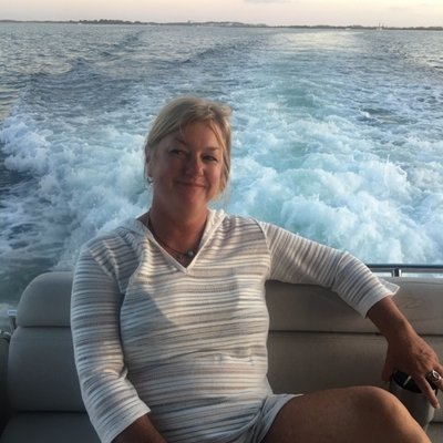 Profile Picture of Lisa Felix (@FullSailRealtor) on Twitter