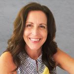 Profile Picture of Anna Haney-Withrow (@annayogabird) on Instagram