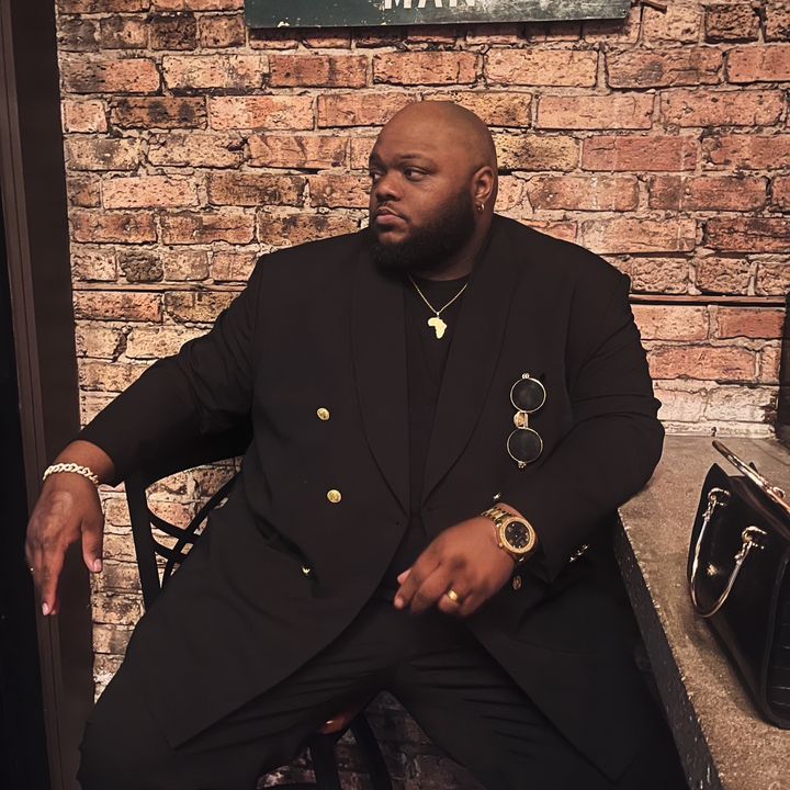 Profile Picture of Aaron M (@7am.thepoet) on Tiktok