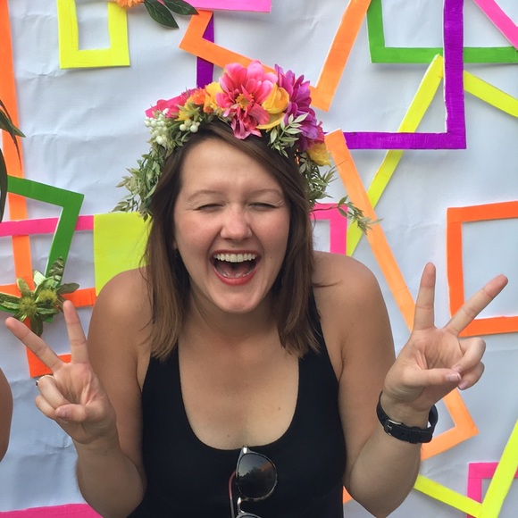 Profile Picture of Baily Zubel (@bazubel) on Poshmark