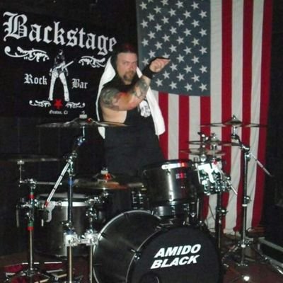 Profile Picture of DJkilflor (@amido333) on Twitter