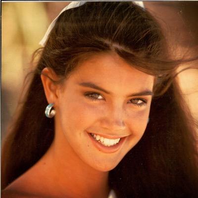 Profile Picture of Phoebe Cates Improv (@PCatesImprov) on Twitter