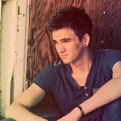 Profile Picture of Collin Tate (@CollinTweet) on Twitter