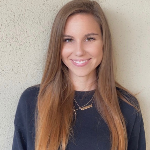 Profile Picture of Madi Sliker (@madisliker) on Poshmark