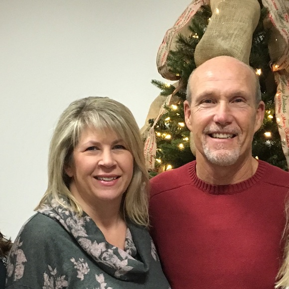 Profile Picture of Janet Thomas (@janetthomas81) on Poshmark