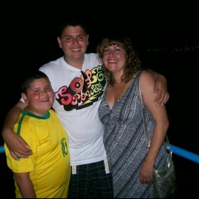 Profile Picture of Jason Sergides (@TheCartonHead) on Twitter