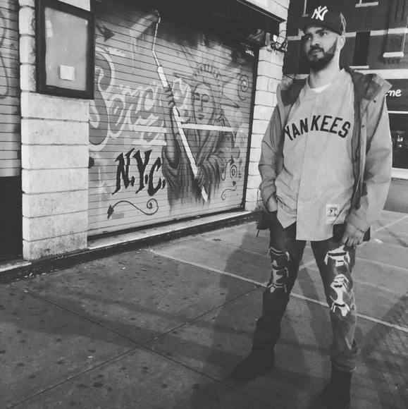 Profile Picture of John Vega (@jaedotv) on Poshmark