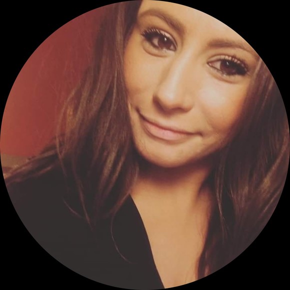 Jewelia christine Fisico - Poshmark Profile Picture of Jewelia christine Fisico (@j3w3lia) on Poshmark