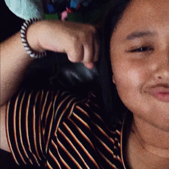 Profile Picture of Alexis Dedios (@lexidds) on Poshmark