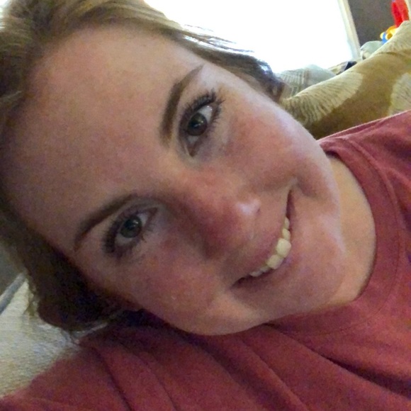 Profile Picture of Lillian Noel (@lilliannoel2013) on Poshmark