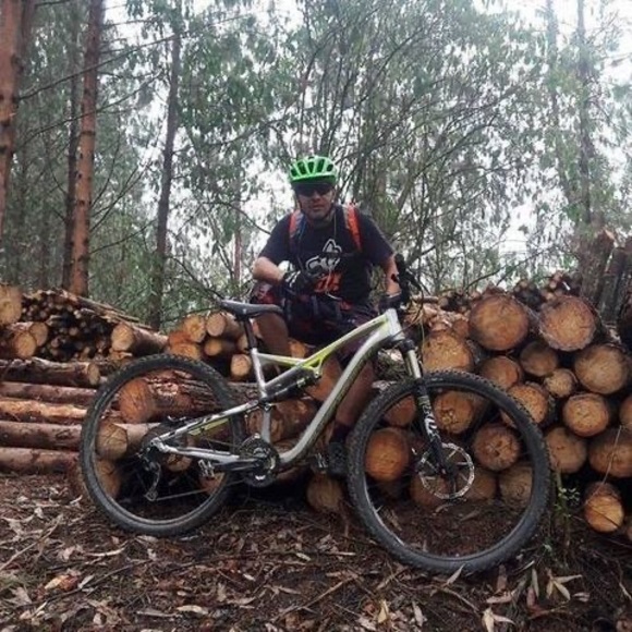 Profile Picture of Fabio Zapata (@faz52023) on Poshmark