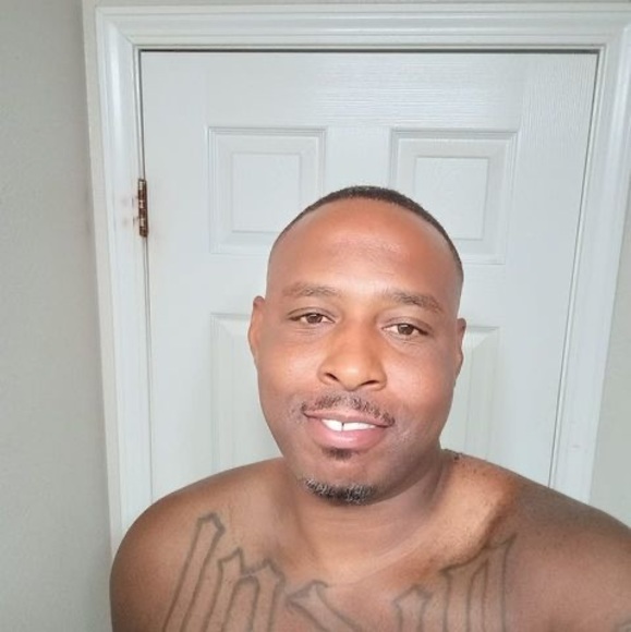 Profile Picture of James Byron (@babylok4339) on Poshmark