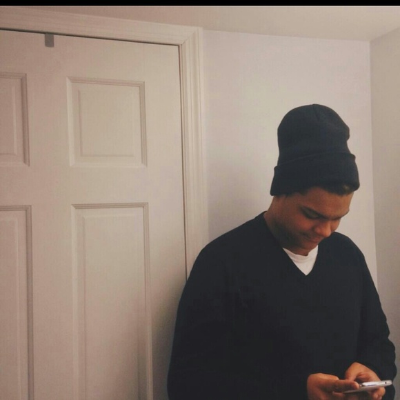 Profile Picture of Joshua Sanchez (@jjpapi116) on Poshmark
