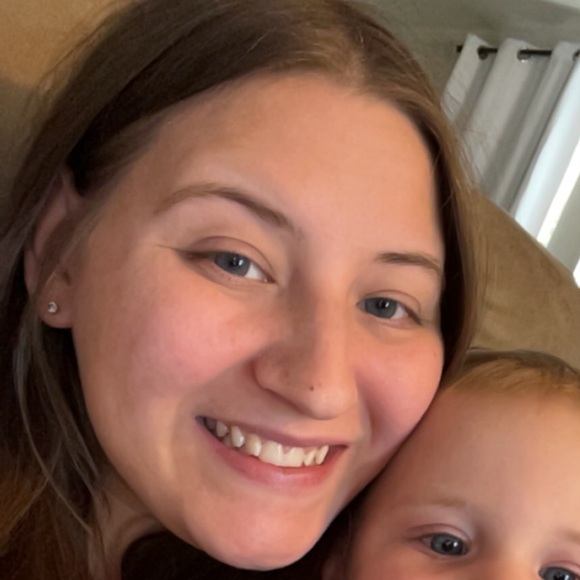 Profile Picture of Ashton Huffhines (@ahuffhines123) on Poshmark