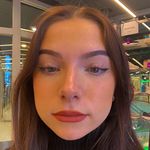 Profile Picture of lisa 🥀 (@lisalaboye) on Instagram