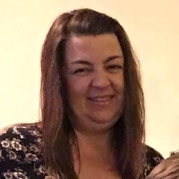 Profile Picture of Melissa Kness (@honeybeemm) on Poshmark