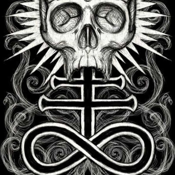 Profile Picture of Christopher Bradshaw (@chrisb6669) on Poshmark