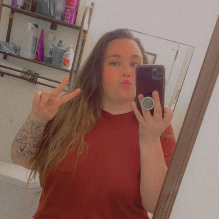 Stephanie Woodard - Tiktok Profile Picture of Stephanie Woodard (@stephanieteer) on Tiktok