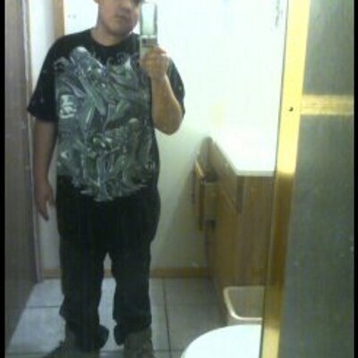 Profile Picture of Jeremy Robledo (@JeremyRobledo) on Twitter