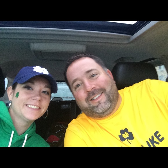 Lyndsey Vitron - Poshmark Profile Picture of Lyndsey Vitron (@lcvitron) on Poshmark