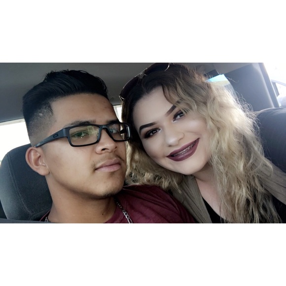 Profile Picture of Anabela Negrete (@8elllla_) on Poshmark