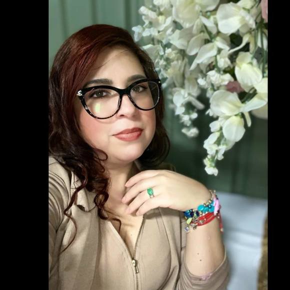 Profile Picture of Nancydeli Montemayor (@nancydelim) on Poshmark