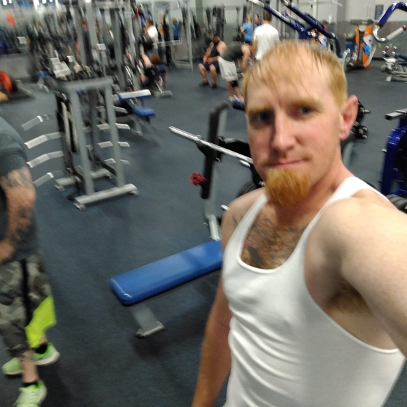 Profile Picture of Christopher Garner (@cgarner044) on Poshmark